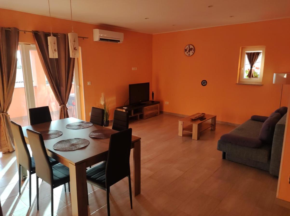 Apartman Tramonto Motovun Exteriör bild